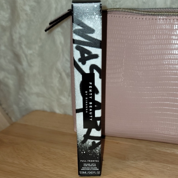 Beauty Bundle - Picture 3 of 7